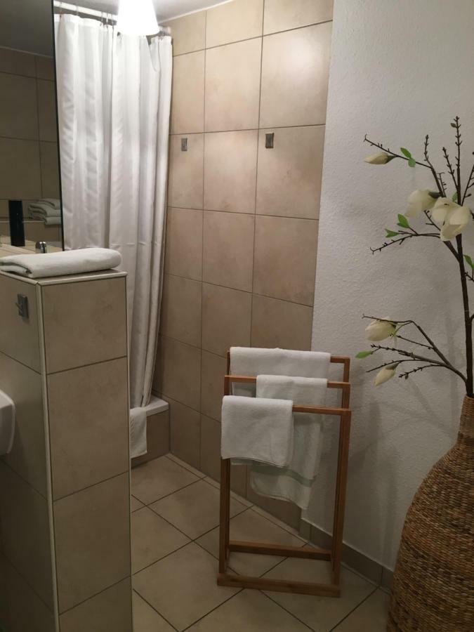 Eberl Hotel Pension Muenchen Feldmoching Экстерьер фото